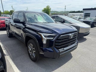 2022 Toyota Tundra 2WD SR5