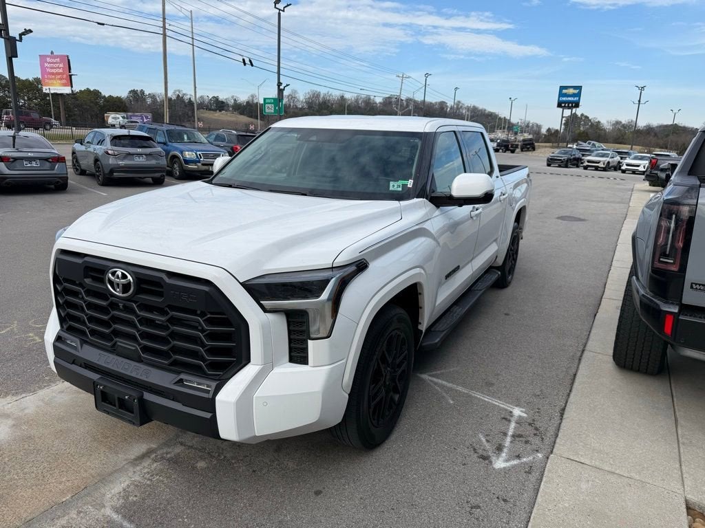 2023 Toyota Tundra 4WD SR5