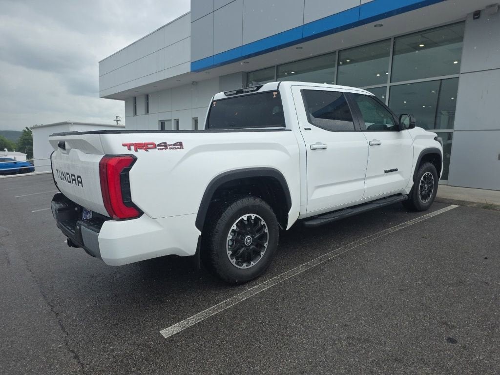 2024 Toyota Tundra 4WD SR5