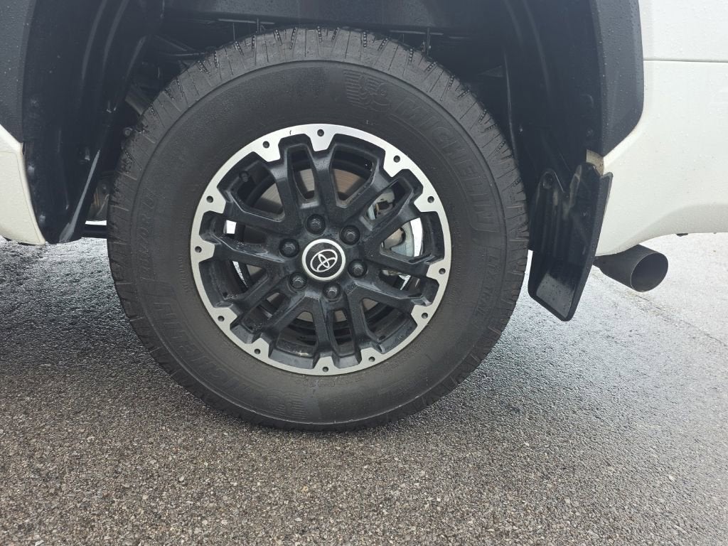 2024 Toyota Tundra 4WD SR5
