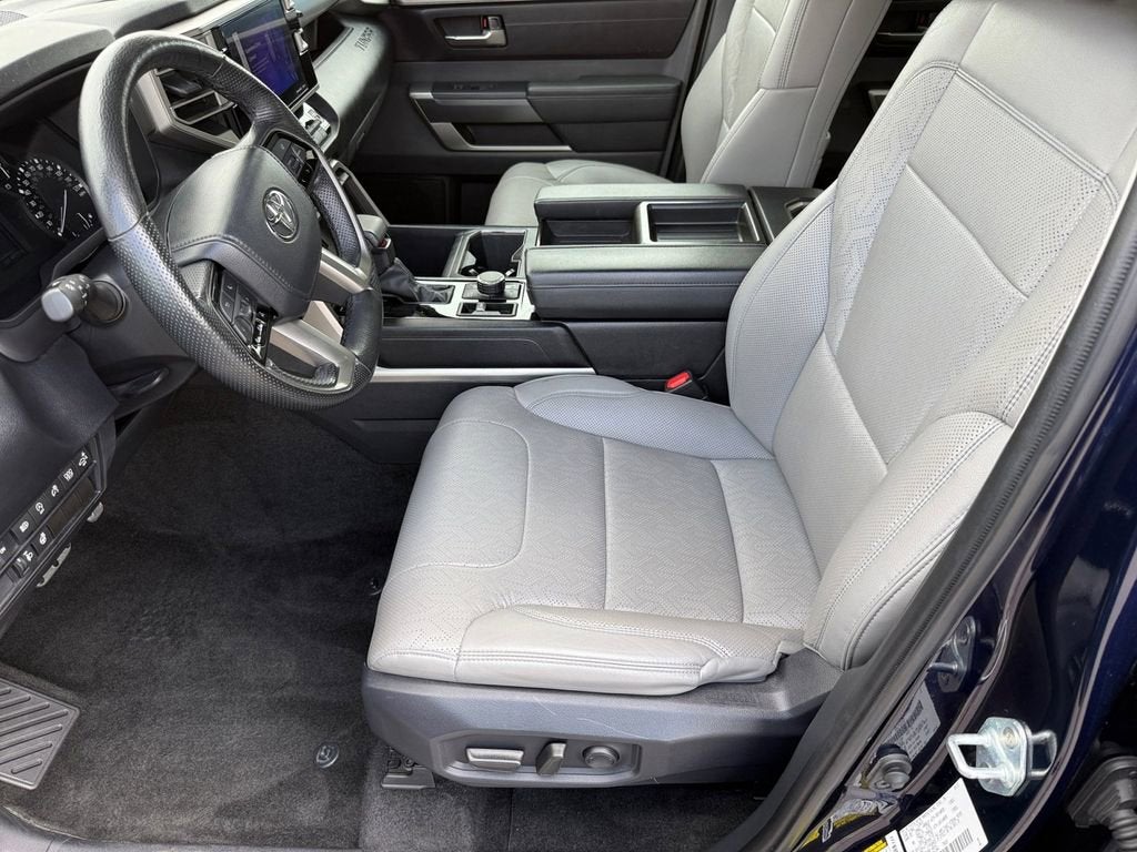 2024 Toyota Tundra 4WD SR5