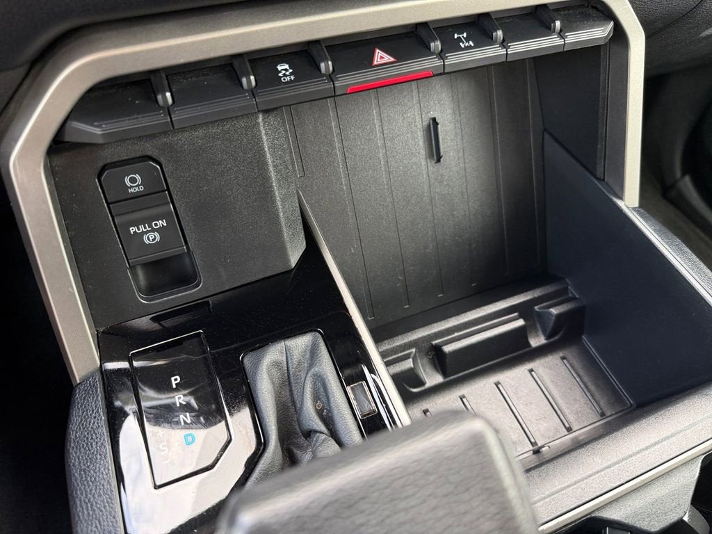 2024 Toyota Tundra 4WD SR5