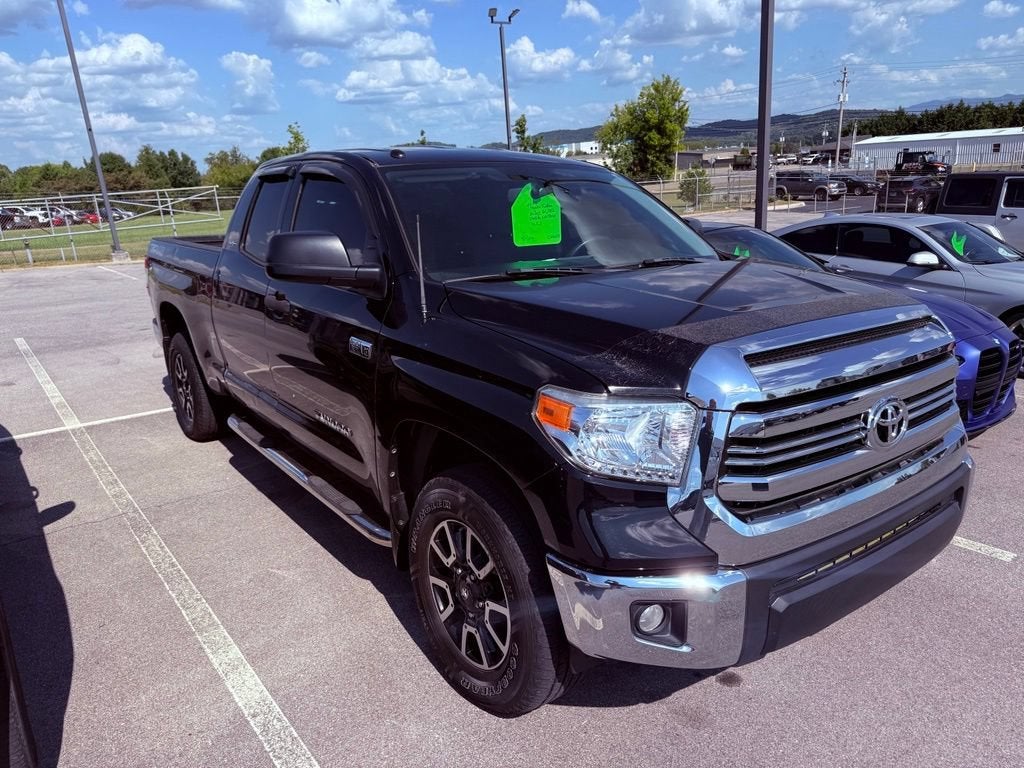 2017 Toyota Tundra 4WD SR