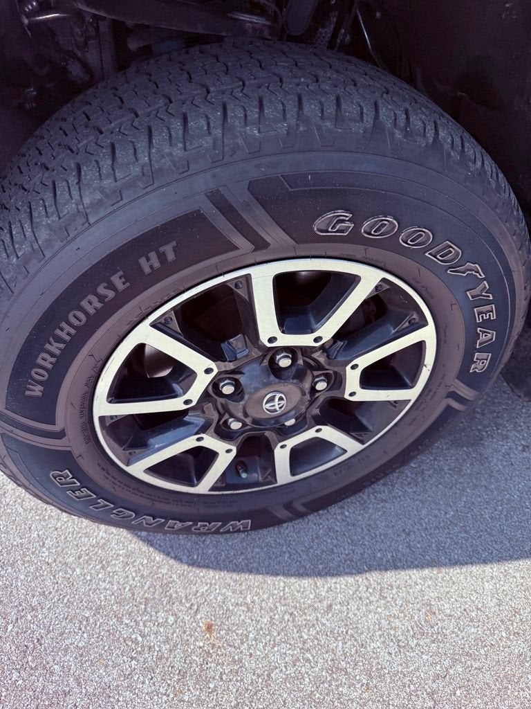 2017 Toyota Tundra 4WD SR