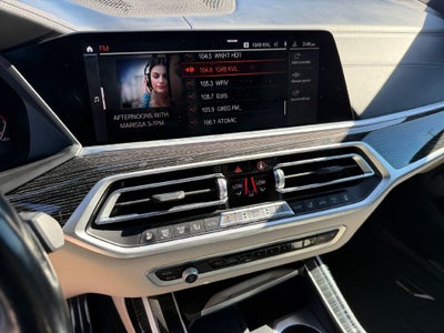2022 BMW X7 M50i