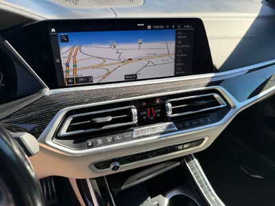 2022 BMW X7 M50i