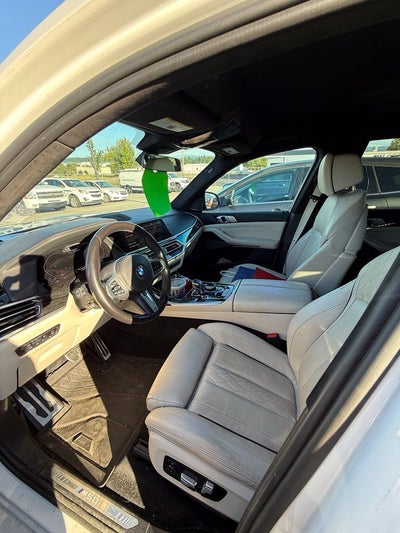 2022 BMW X7 M50i
