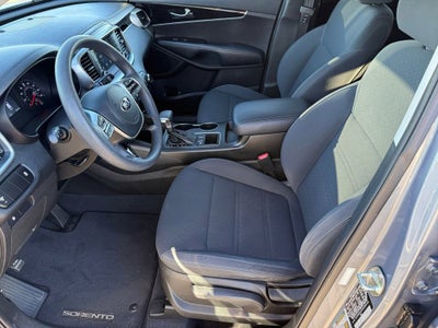 2019 Kia Sorento L