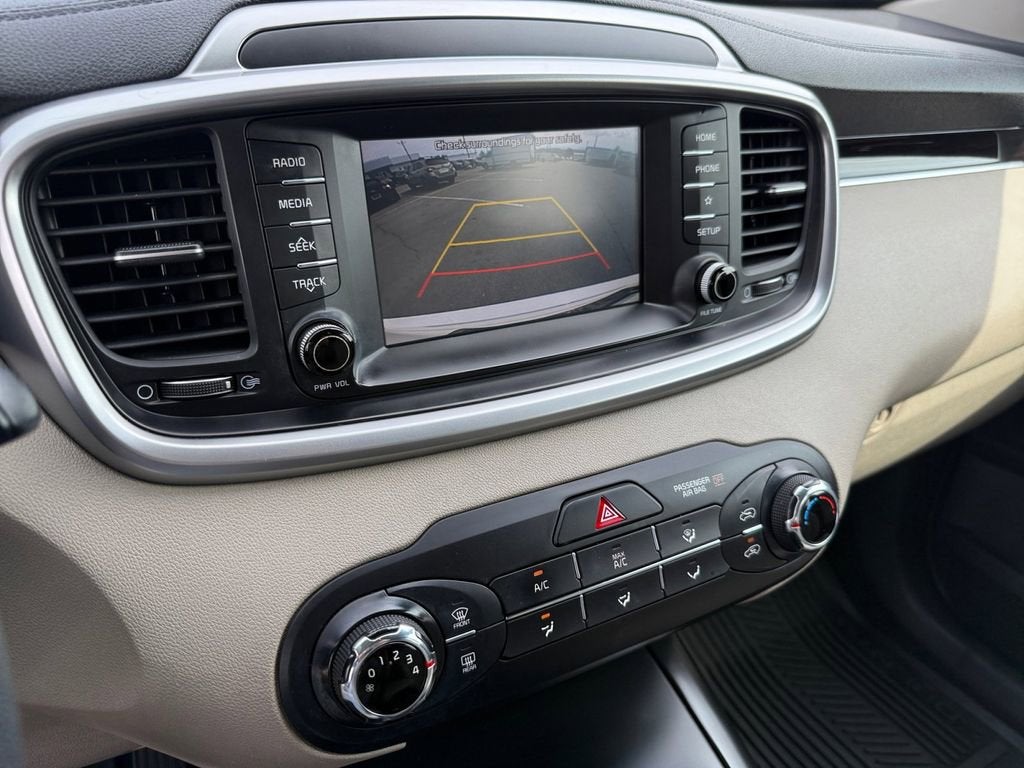 2020 Kia Sorento LX