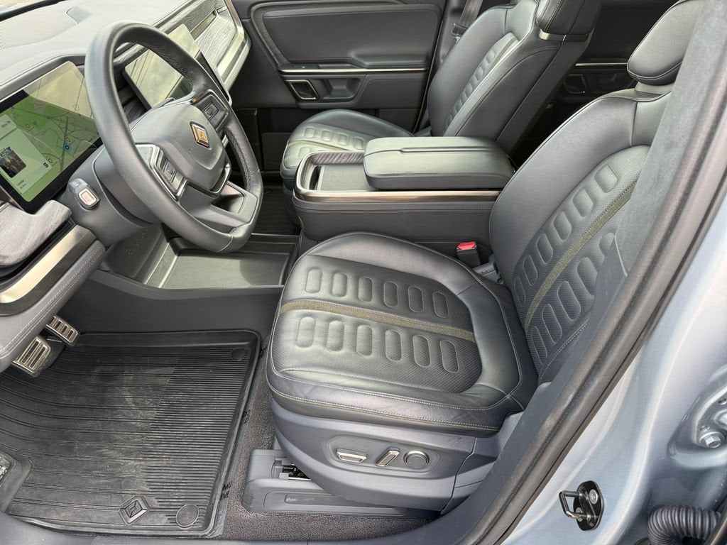 2022 RIVIAN R1T Adventure Package