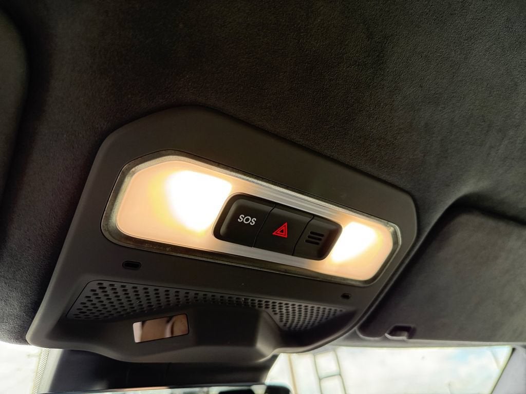 2022 RIVIAN R1T Adventure Package