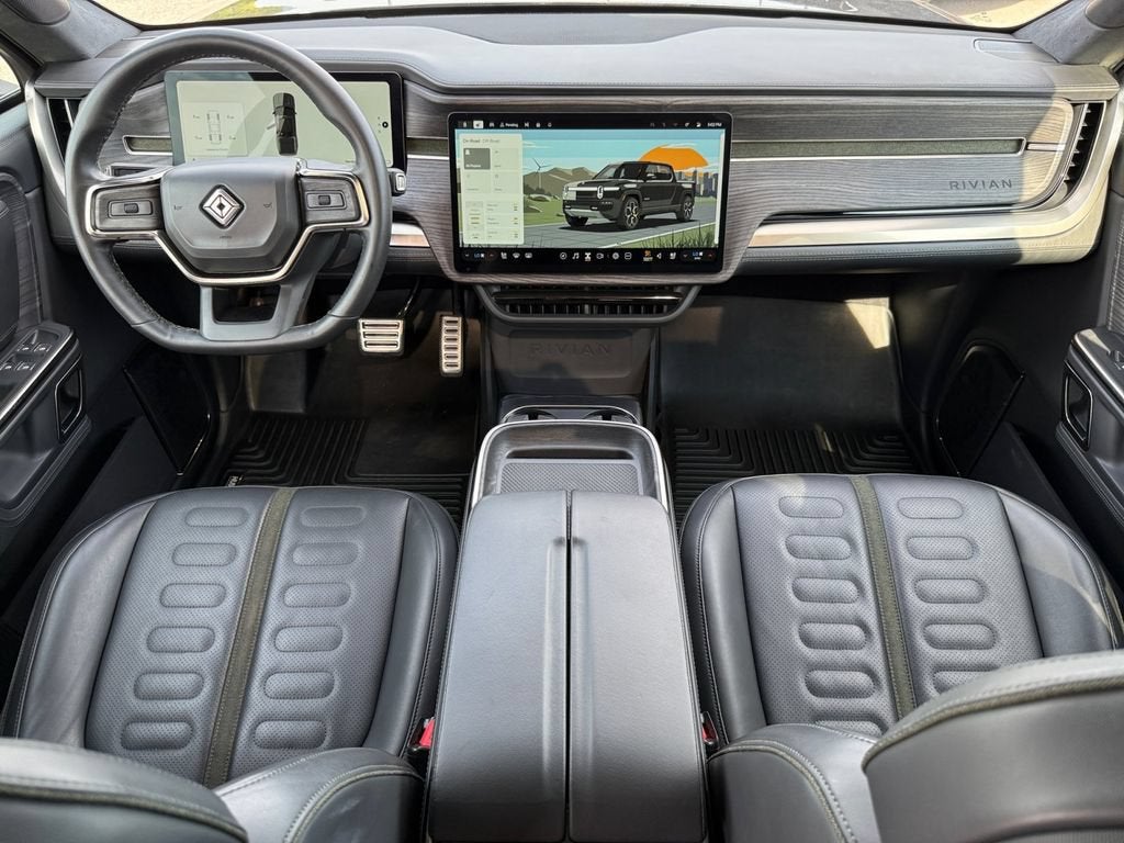 2023 RIVIAN R1T Adventure