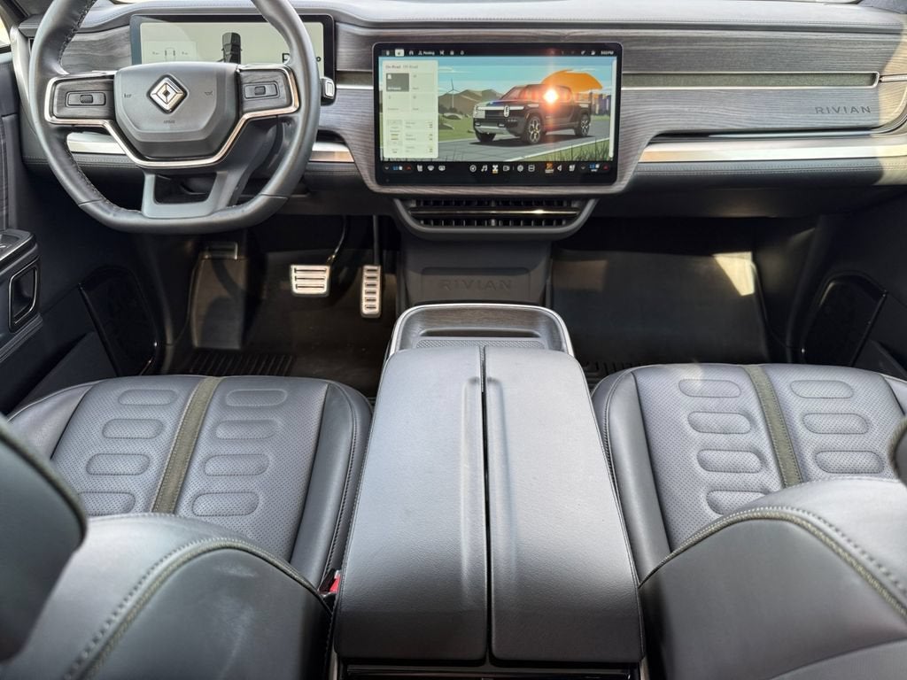 2023 RIVIAN R1T Adventure