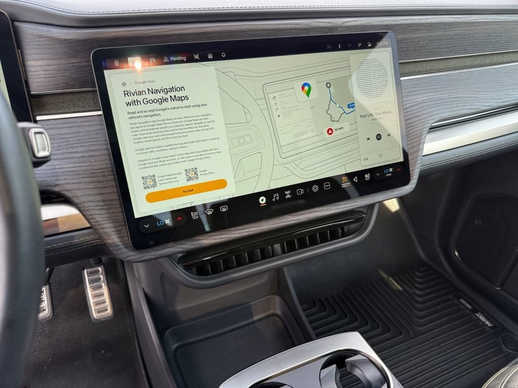 2023 RIVIAN R1T Adventure