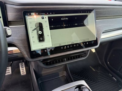 2023 RIVIAN R1T Adventure