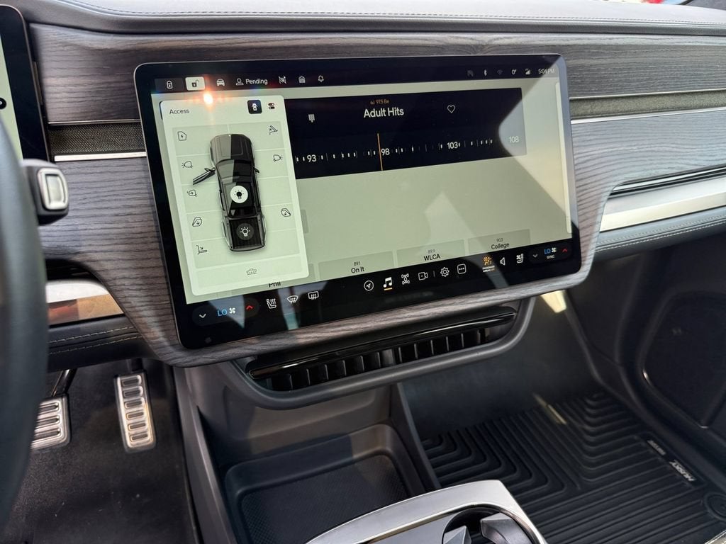 2023 RIVIAN R1T Adventure