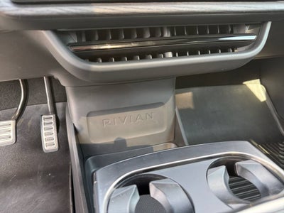 2023 RIVIAN R1T Adventure