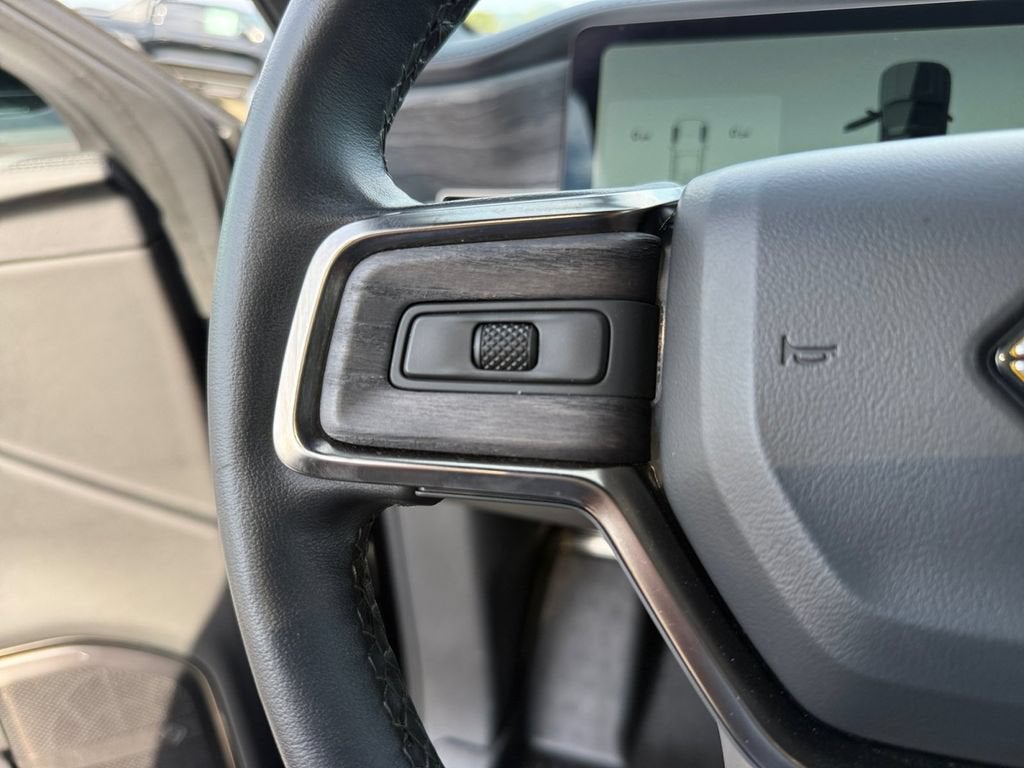 2023 RIVIAN R1T Adventure