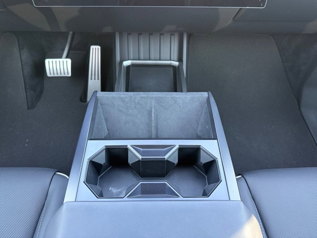 2025 Tesla Cybertruck Base