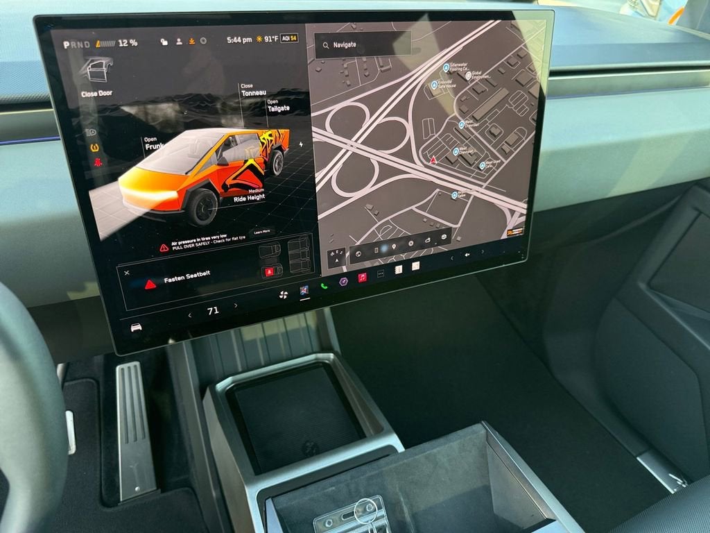 2025 Tesla Cybertruck Base