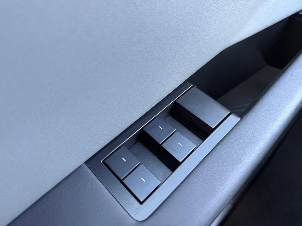 2025 Tesla Cybertruck Base