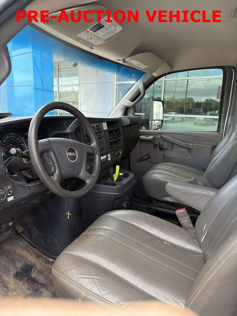 2018 GMC Savana Cutaway 3500 Base