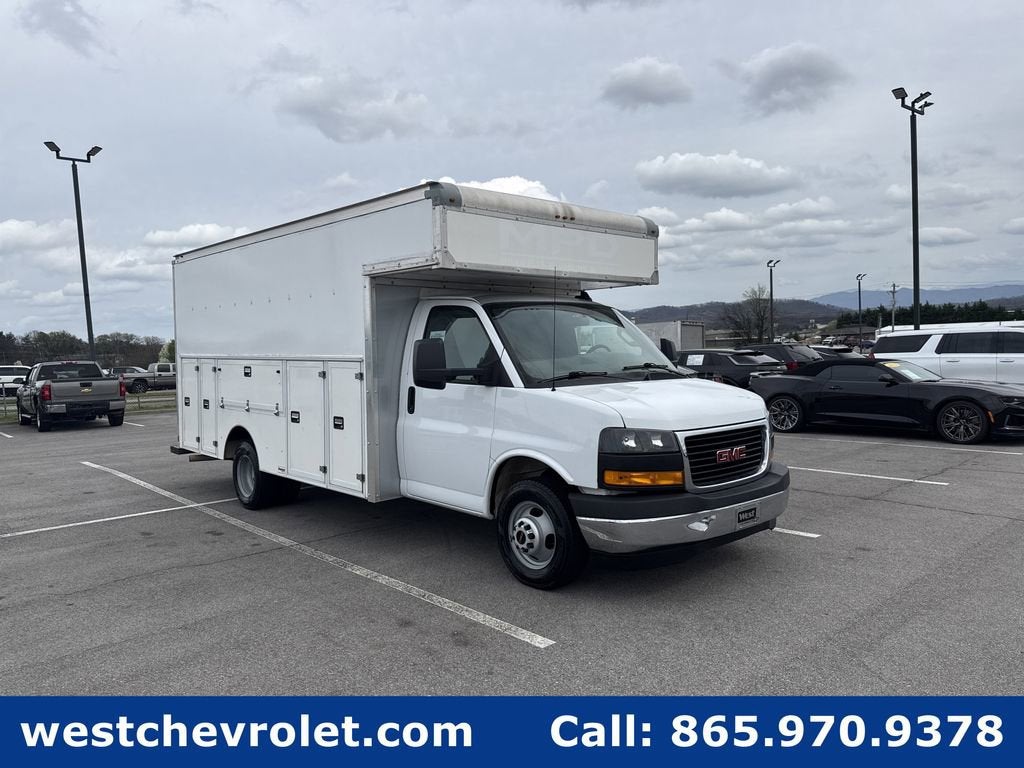 2020 GMC Savana Cutaway 4500 Base