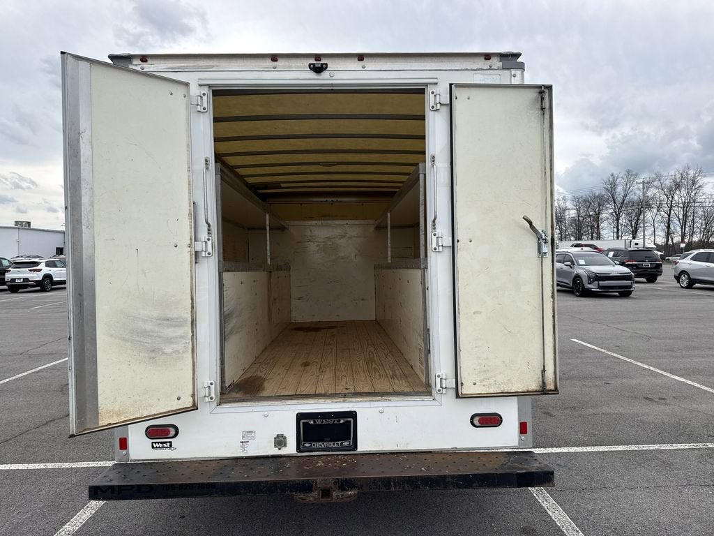 2020 GMC Savana Cutaway 4500 Base