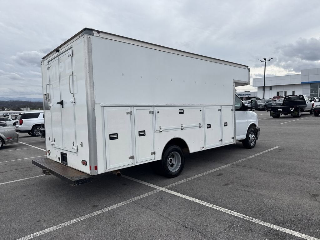 2020 GMC Savana Cutaway 4500 Base