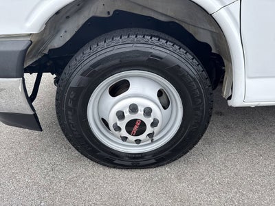 2020 GMC Savana Cutaway 4500 Base