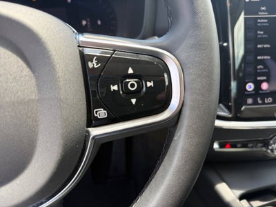2024 Volvo S60 Plus Dark Theme