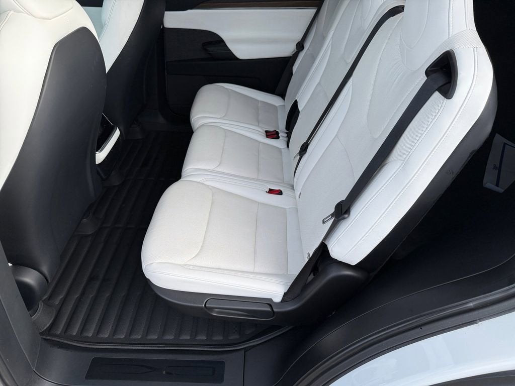 2022 Tesla Model X Base