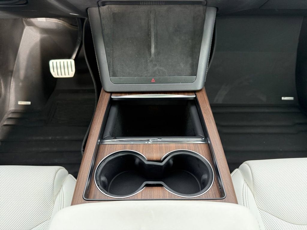 2022 Tesla Model X Base