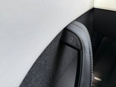 2022 Tesla Model X Base