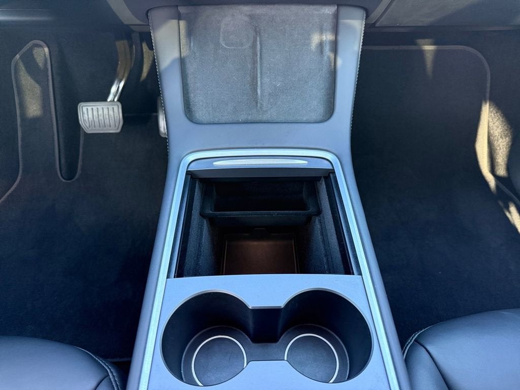 2024 Tesla Model Y Base