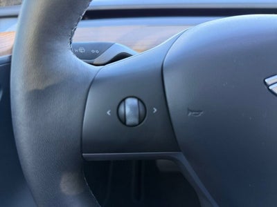 2024 Tesla Model Y Base