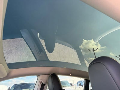 2024 Tesla Model Y Base