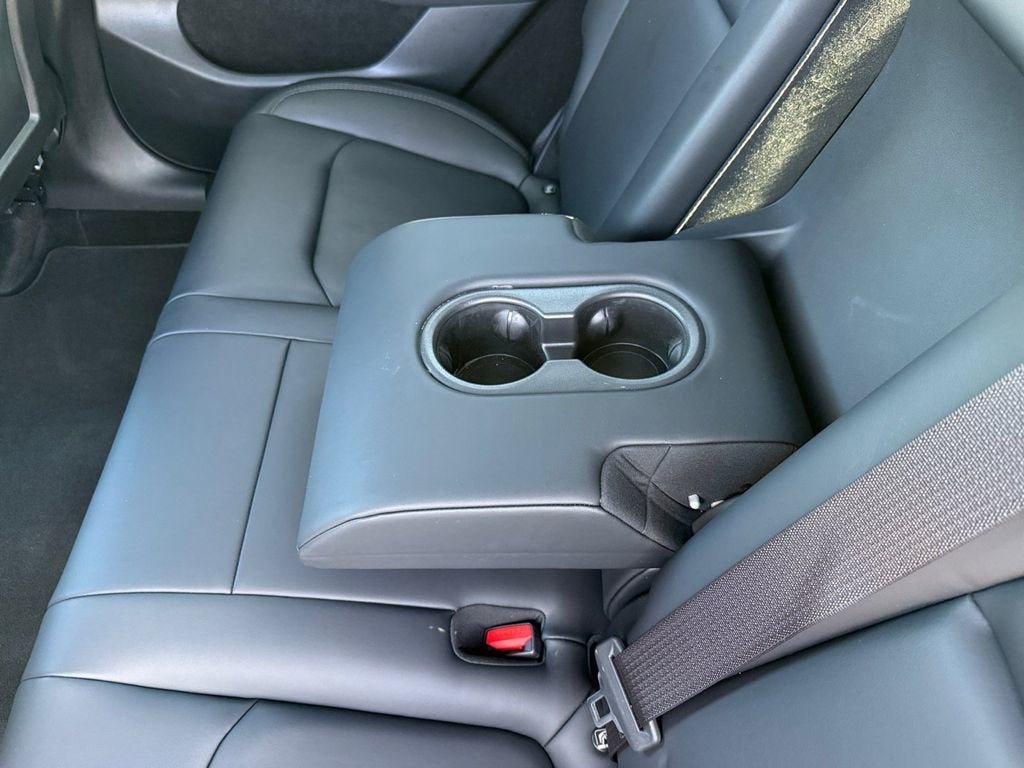 2024 Tesla Model Y Base