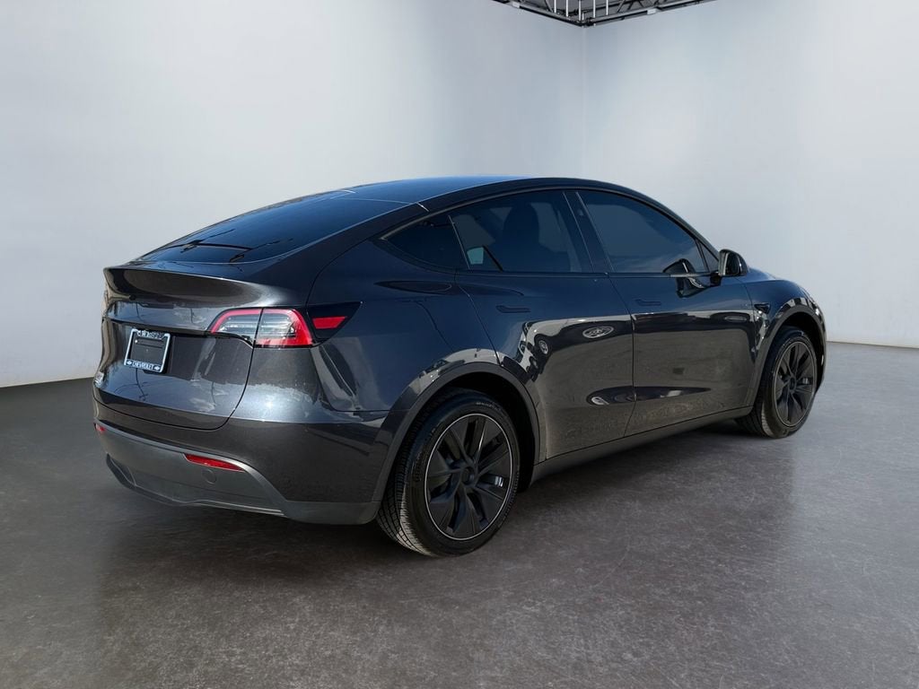 2024 Tesla Model Y Base