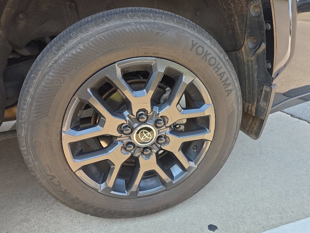 2023 Toyota Sequoia SR5