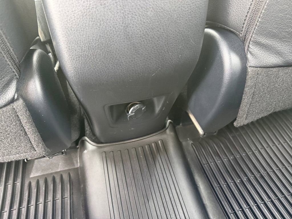 2017 Toyota RAV4 Hybrid Limited