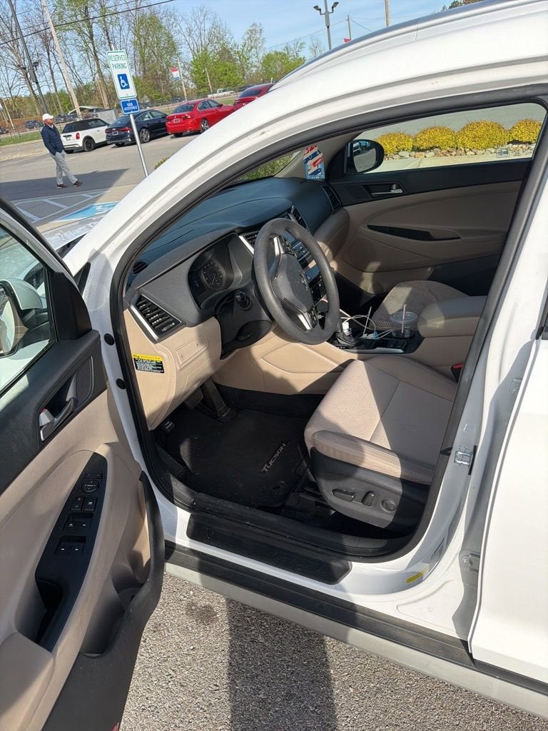 2017 Hyundai Tucson SE