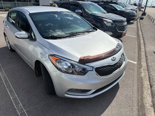 2016 Kia Forte 5-Door LX