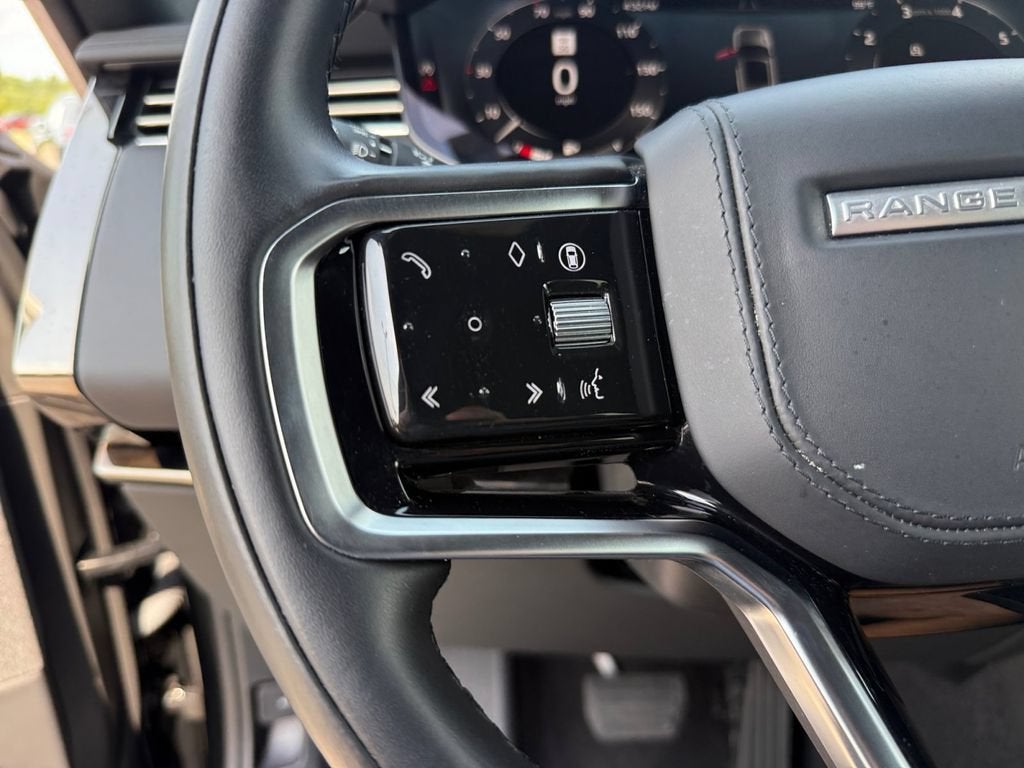 2025 Land Rover Range Rover Sport SE