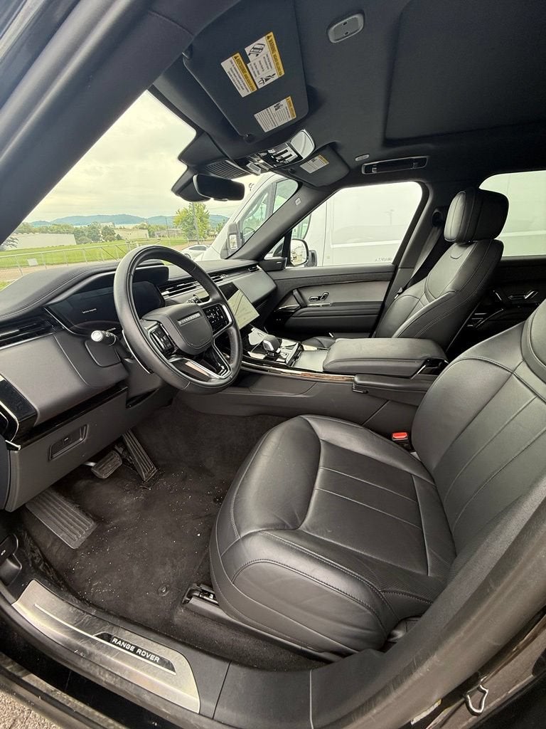 2025 Land Rover Range Rover Sport SE