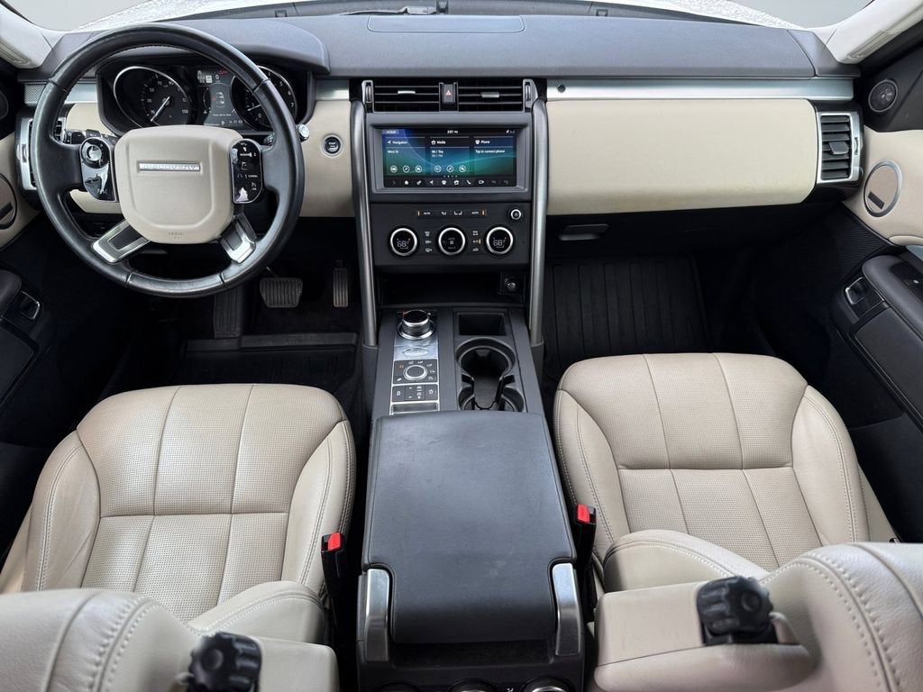 2020 Land Rover Discovery Landmark Edition