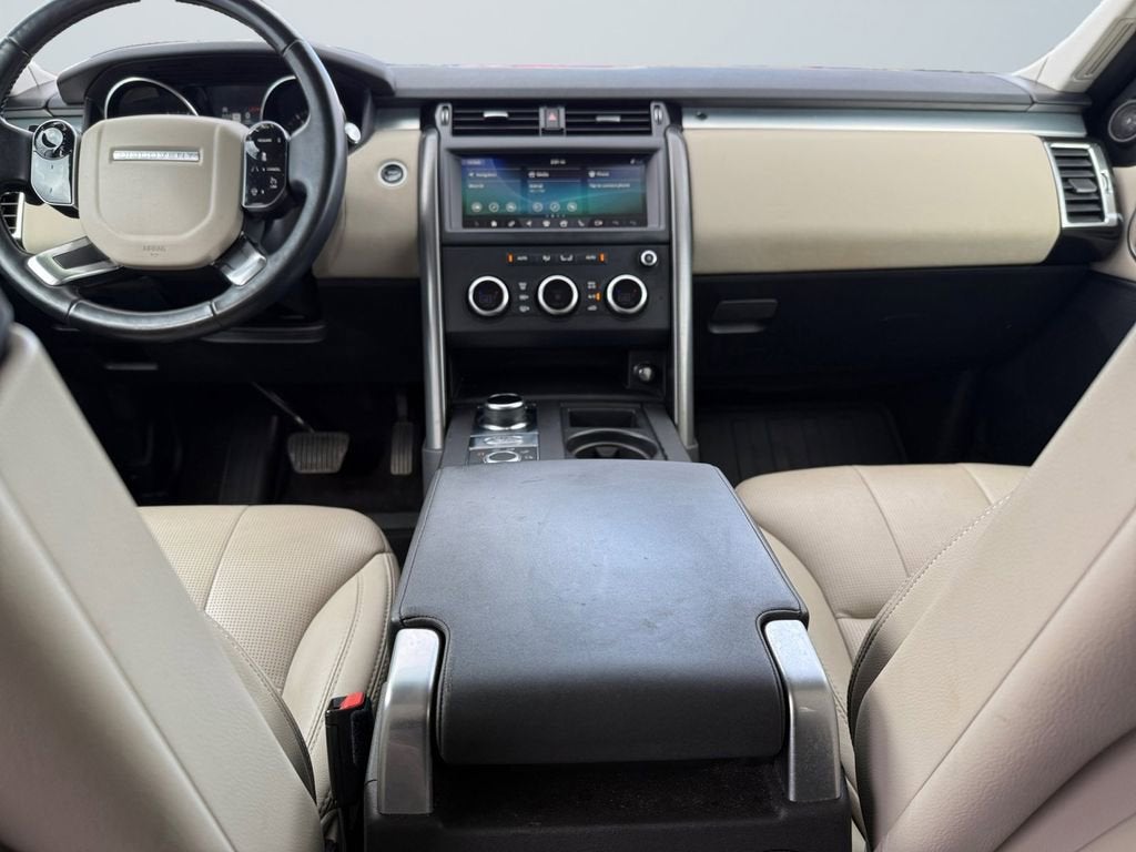 2020 Land Rover Discovery Landmark Edition