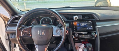 2017 Honda Civic Hatchback EX-L Navi