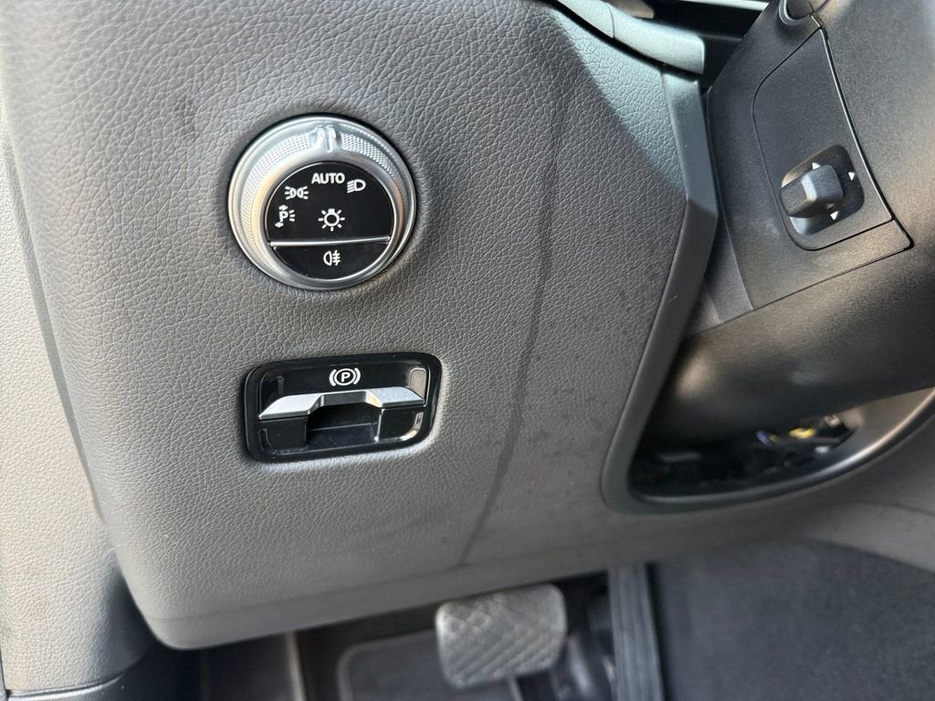 2024 Mercedes-Benz GLC GLC 300