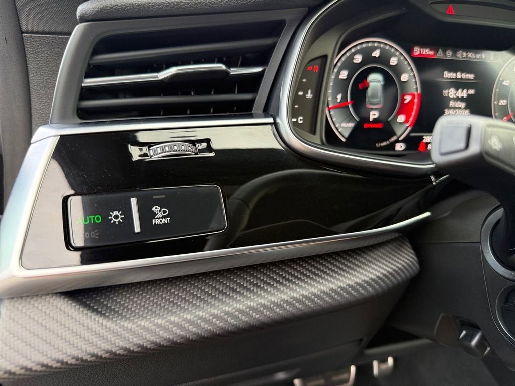 2024 Audi SQ8 Premium Plus